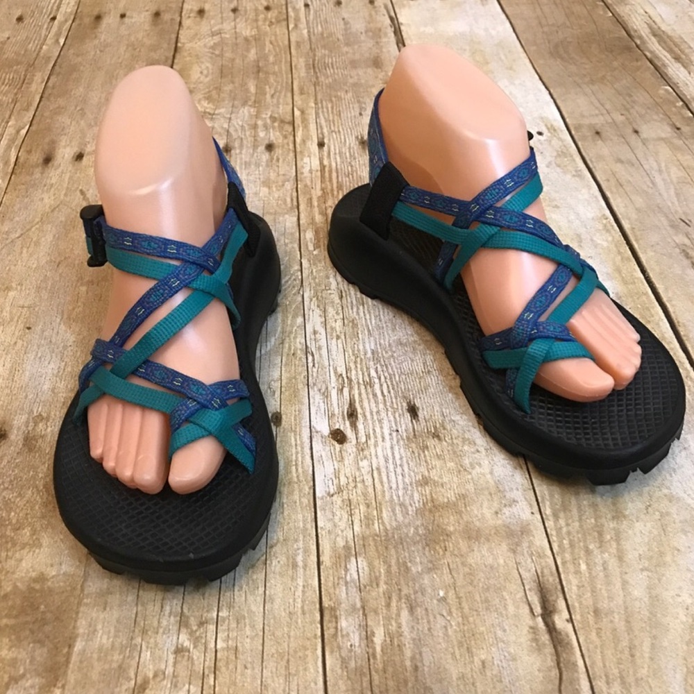 Chaco size 7 teal and blue multi strap